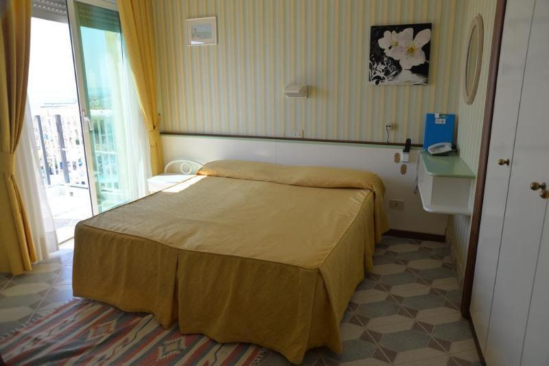 Hotel Capri 3 Stelle Superior ليدو دي يسولو المظهر الخارجي الصورة