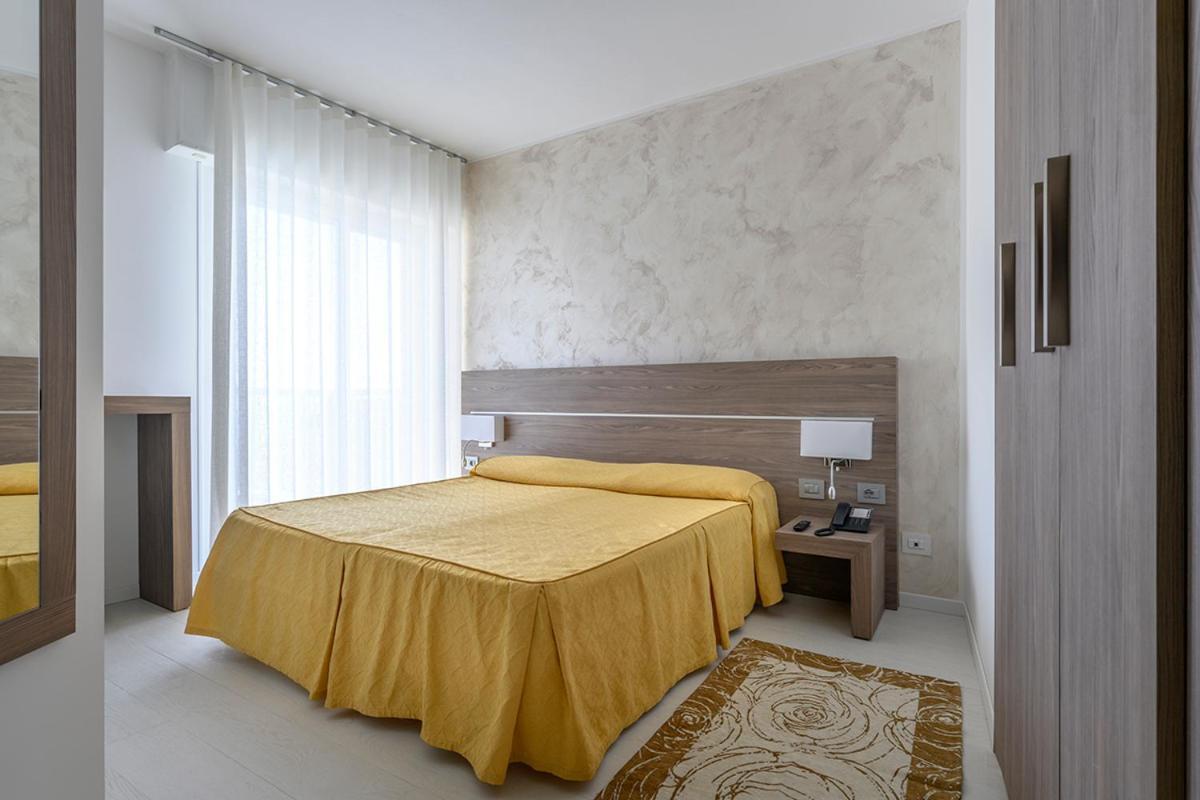 Hotel Capri 3 Stelle Superior ليدو دي يسولو المظهر الخارجي الصورة